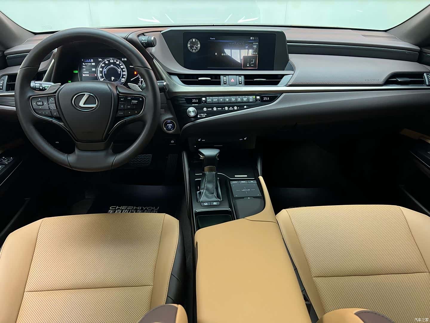 Lexus ES, 2021 12