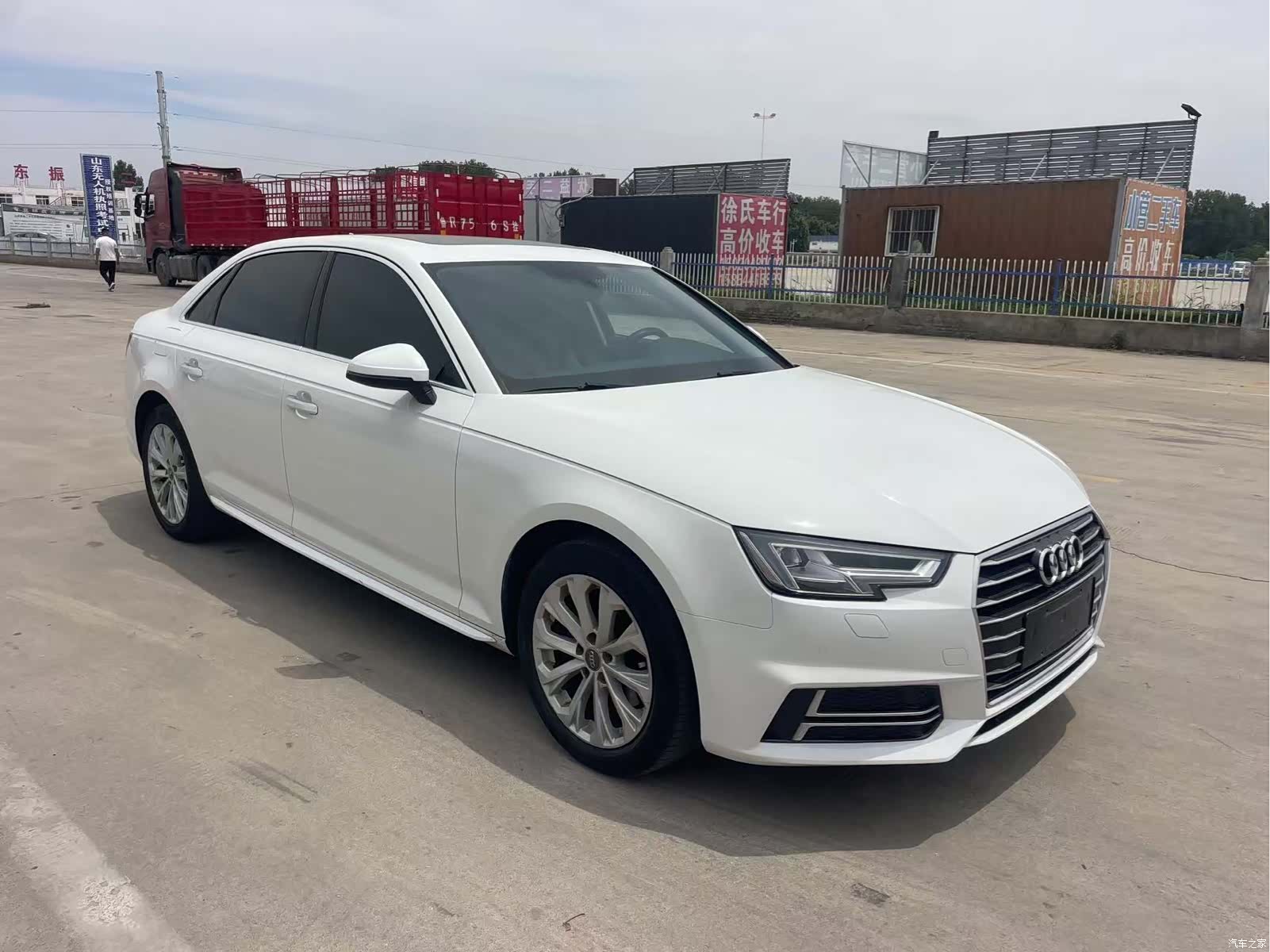 Audi A4L, 2019 3