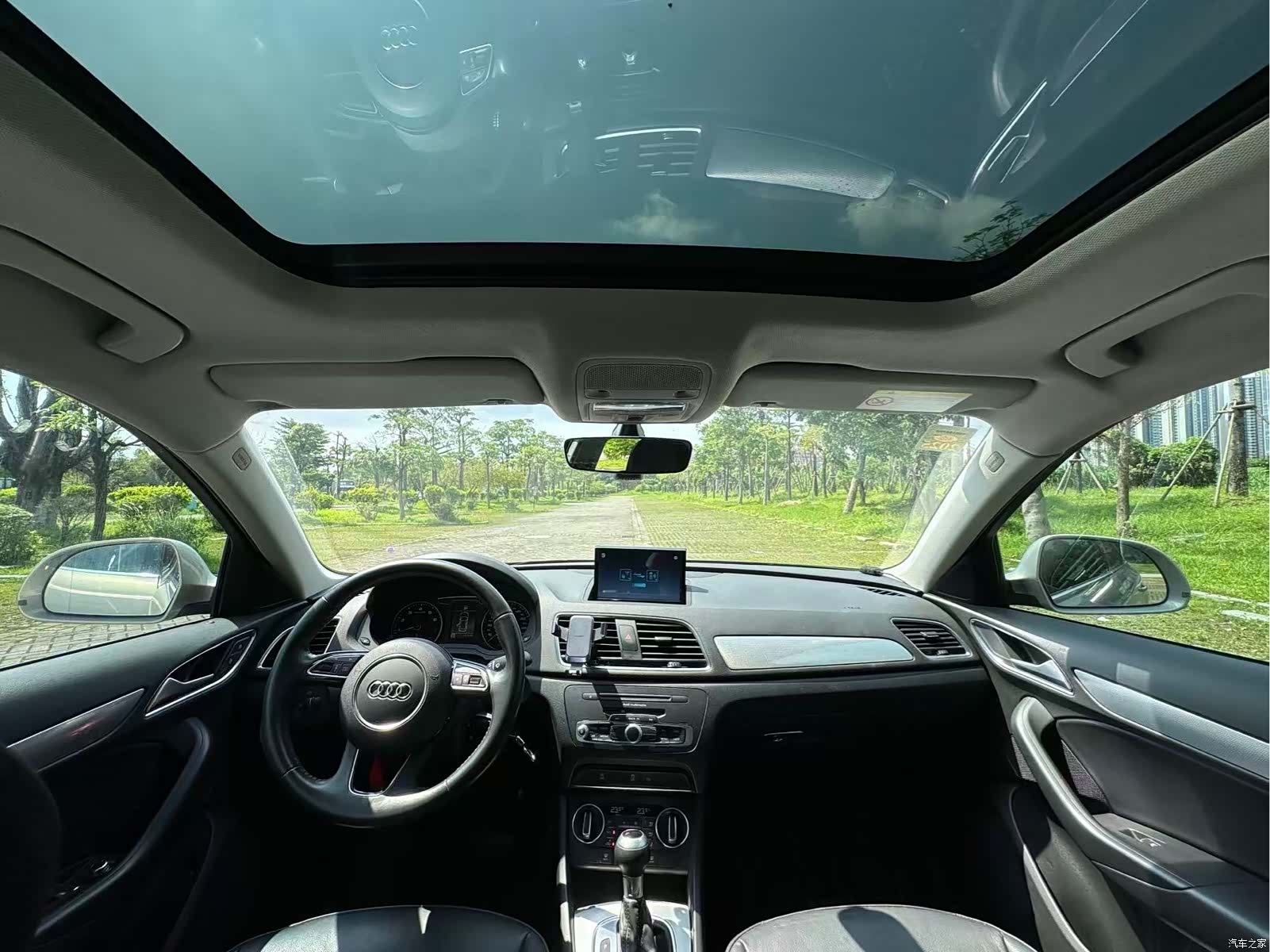 Audi Q3, 2019 все фото
