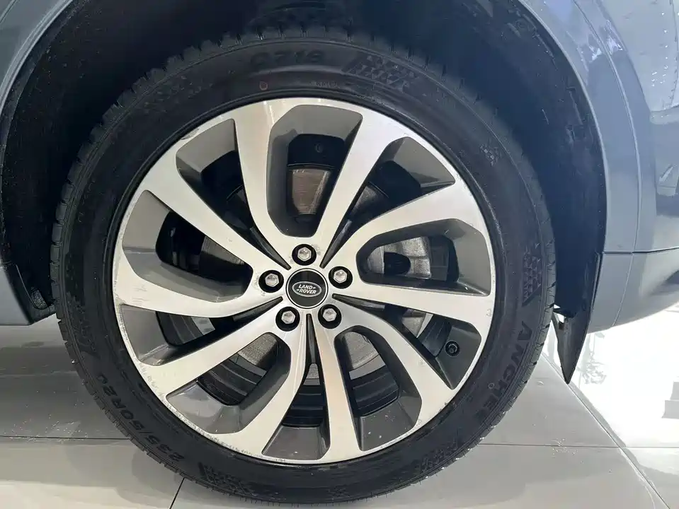 Land Rover Discover sports