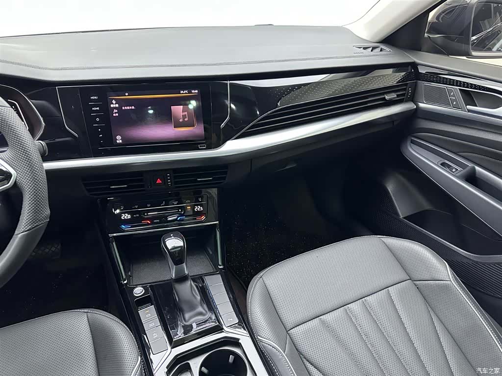 Volkswagen Passat, 2024 15