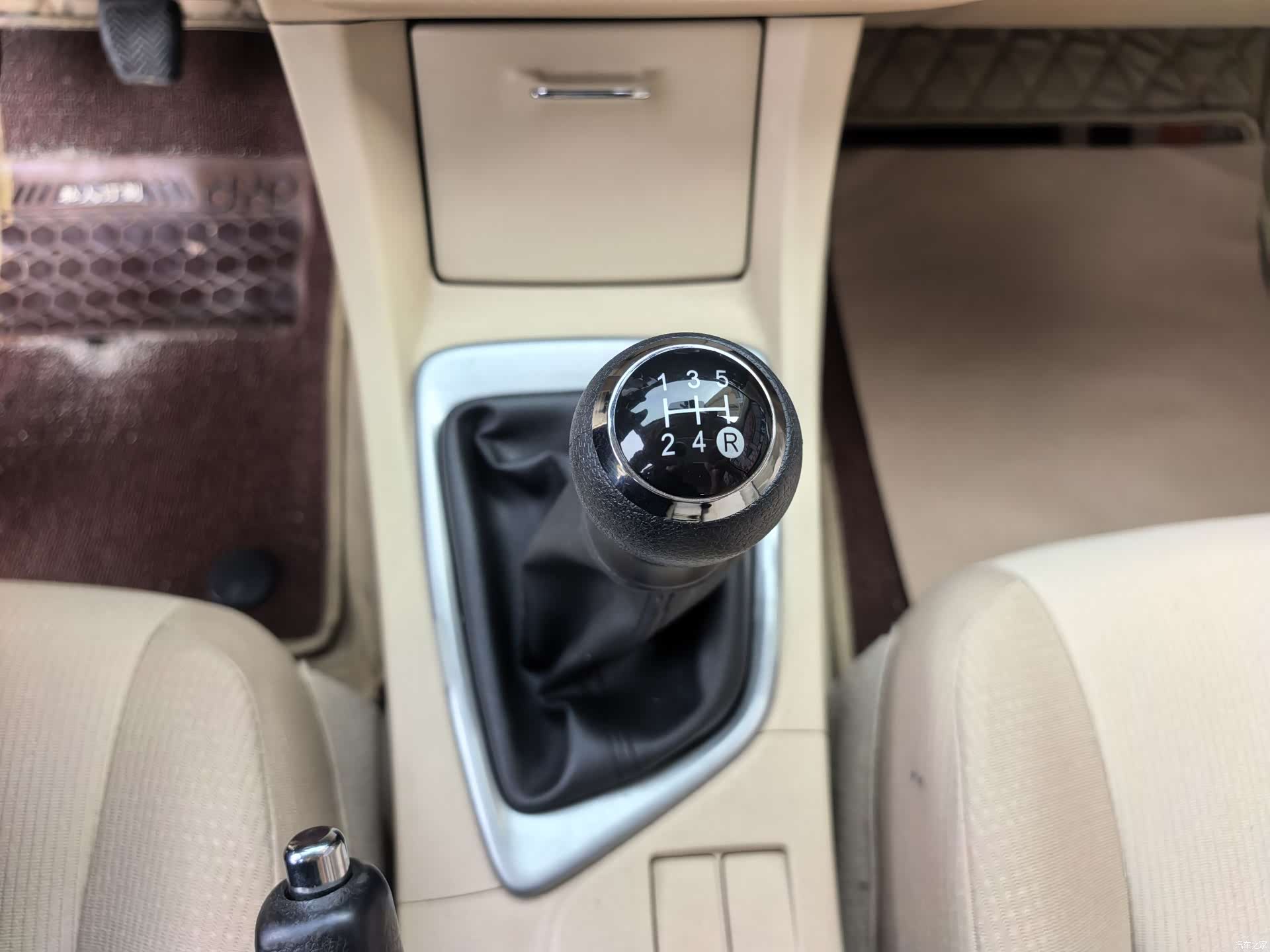 Toyota Corolla, 2015 13