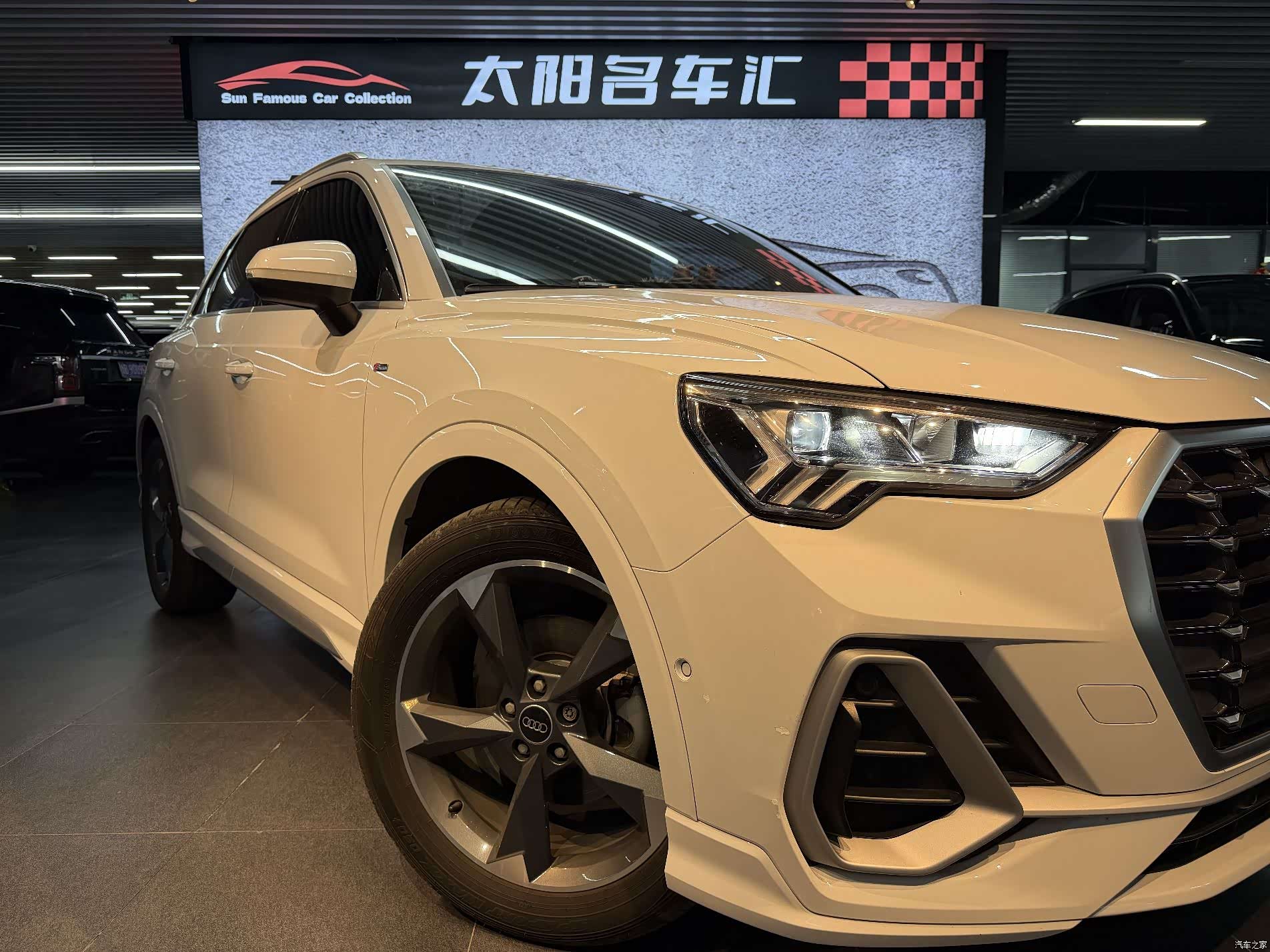 Audi Q3, 2023 4