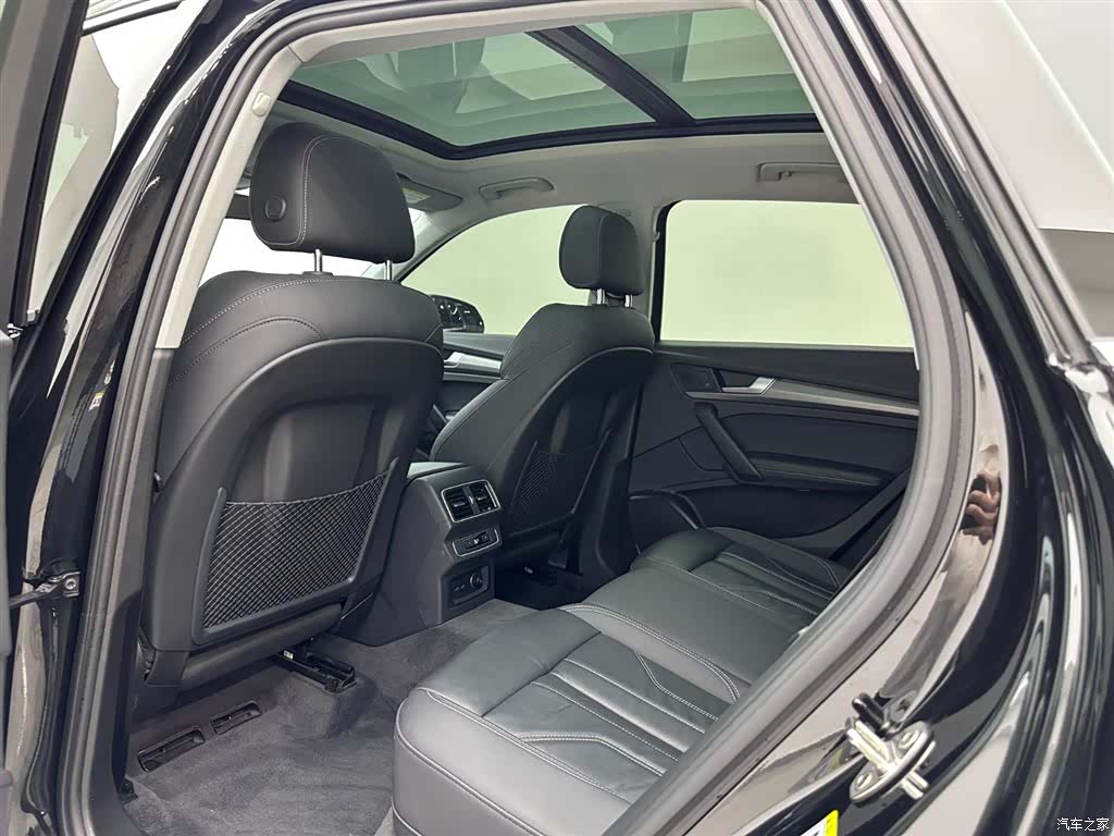 Audi Q5L, 2022 21