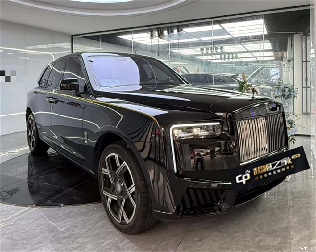 Rolls-Royce Cullinan, 2021 3
