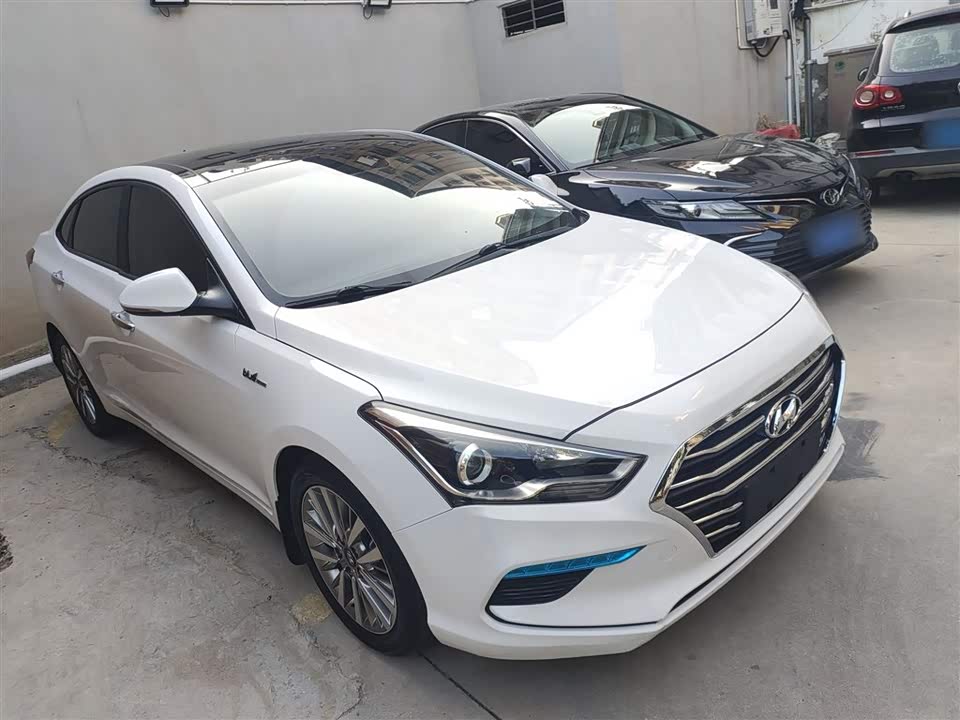 Hyundai Name picture