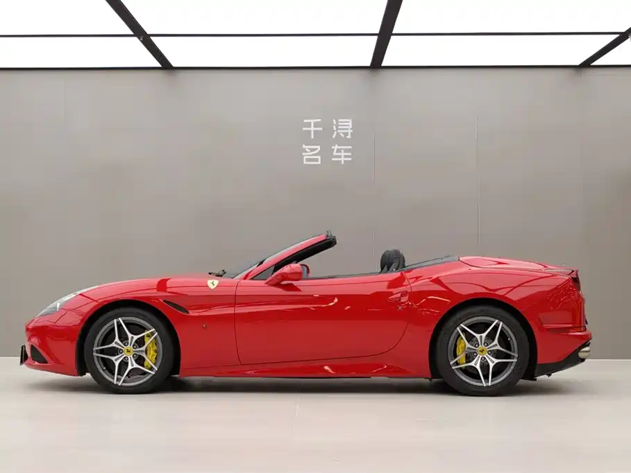 Ferrari California T