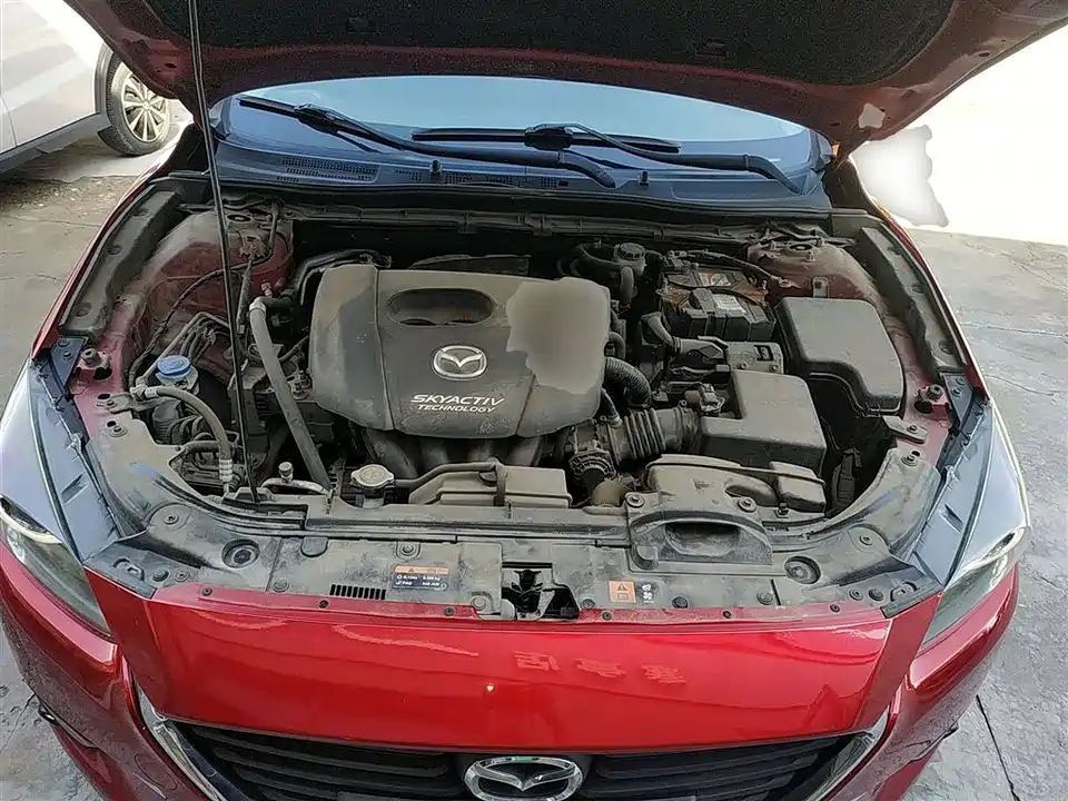 Mazda 3 Angkesaila