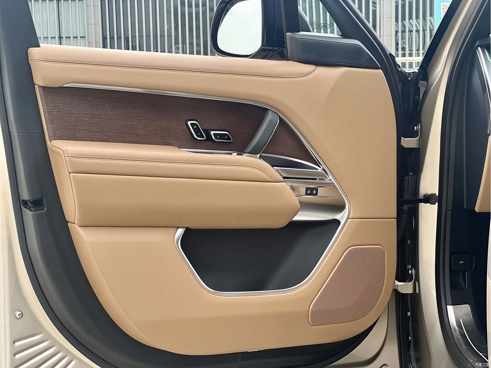 Land Rover Range Rover, 2023 12