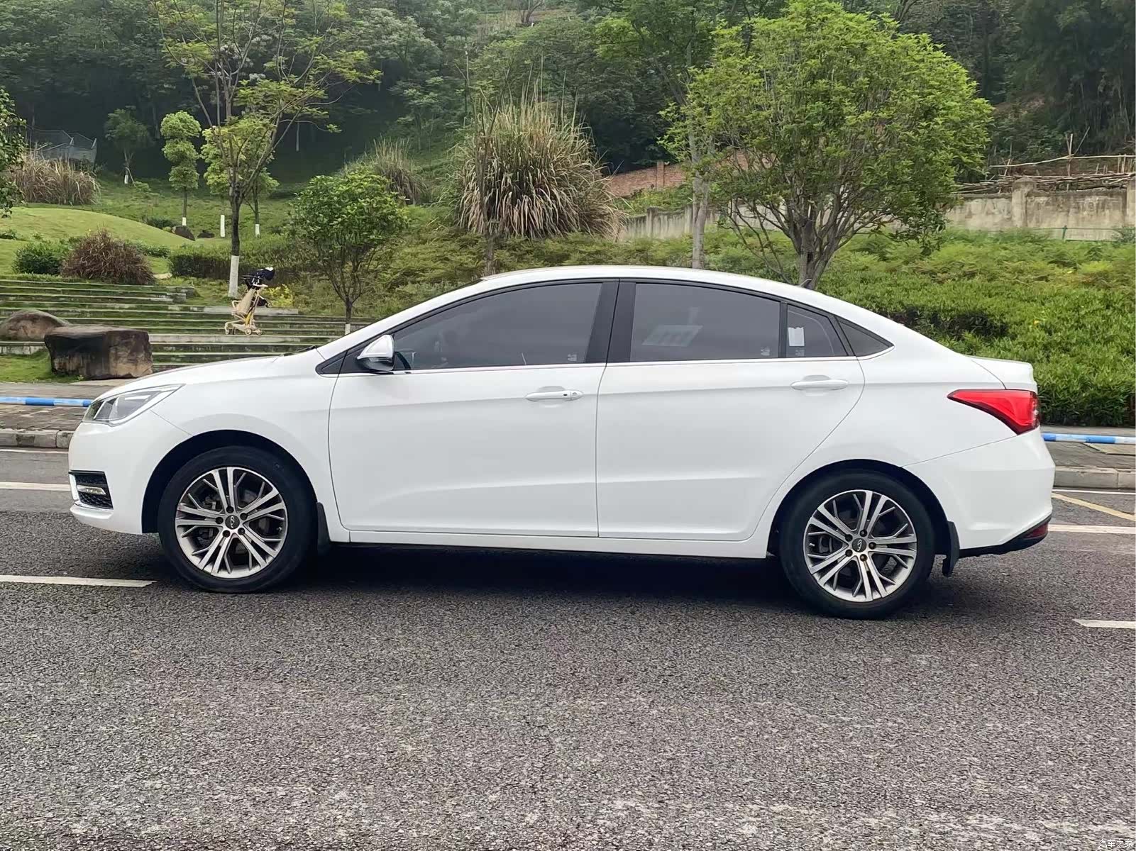 Chery 5, 2017 3