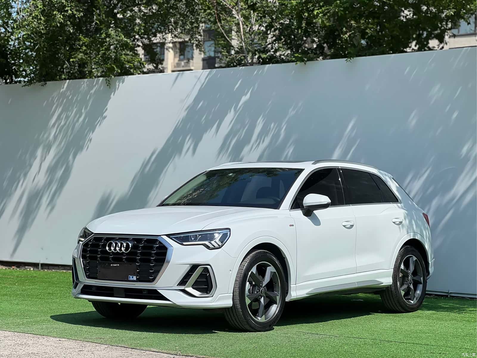 Audi Q3, 2022 1
