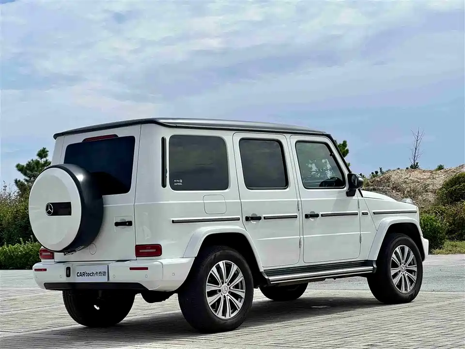 Mercedes-Benz G-class