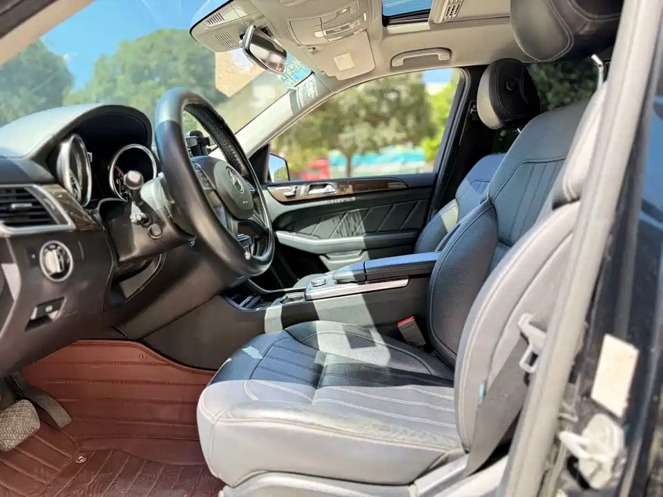 Mercedes-Benz GL grade