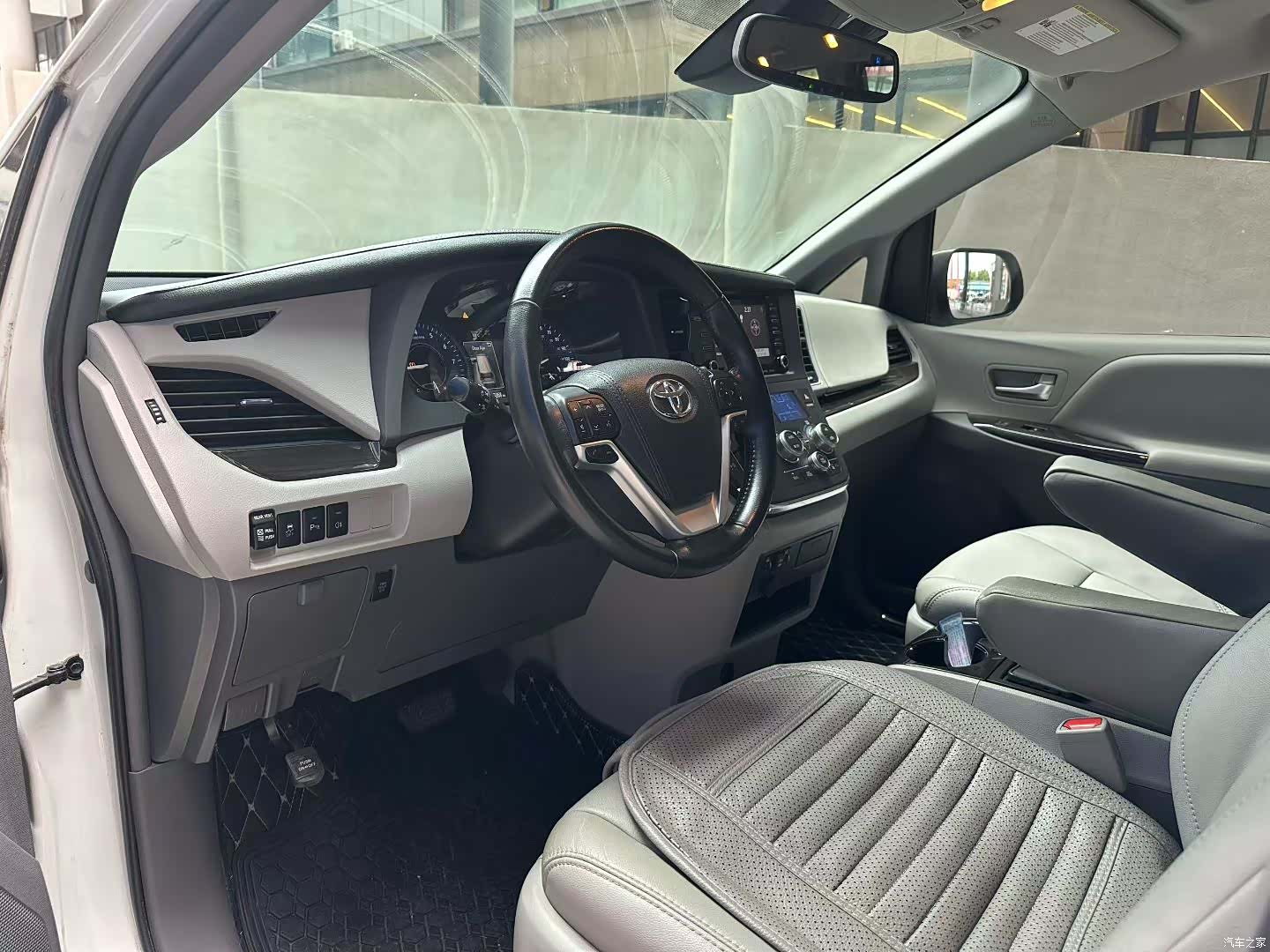 Toyota Sienna, 2019 6