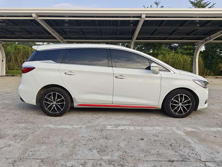 BYD Song MAX 2017 1.5T АКПП zhi lian Elite 7 seats