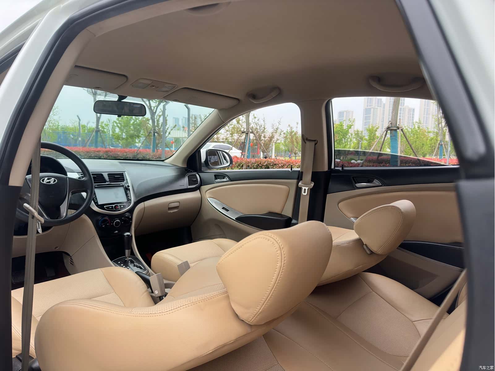 Hyundai GLS, 2014 18