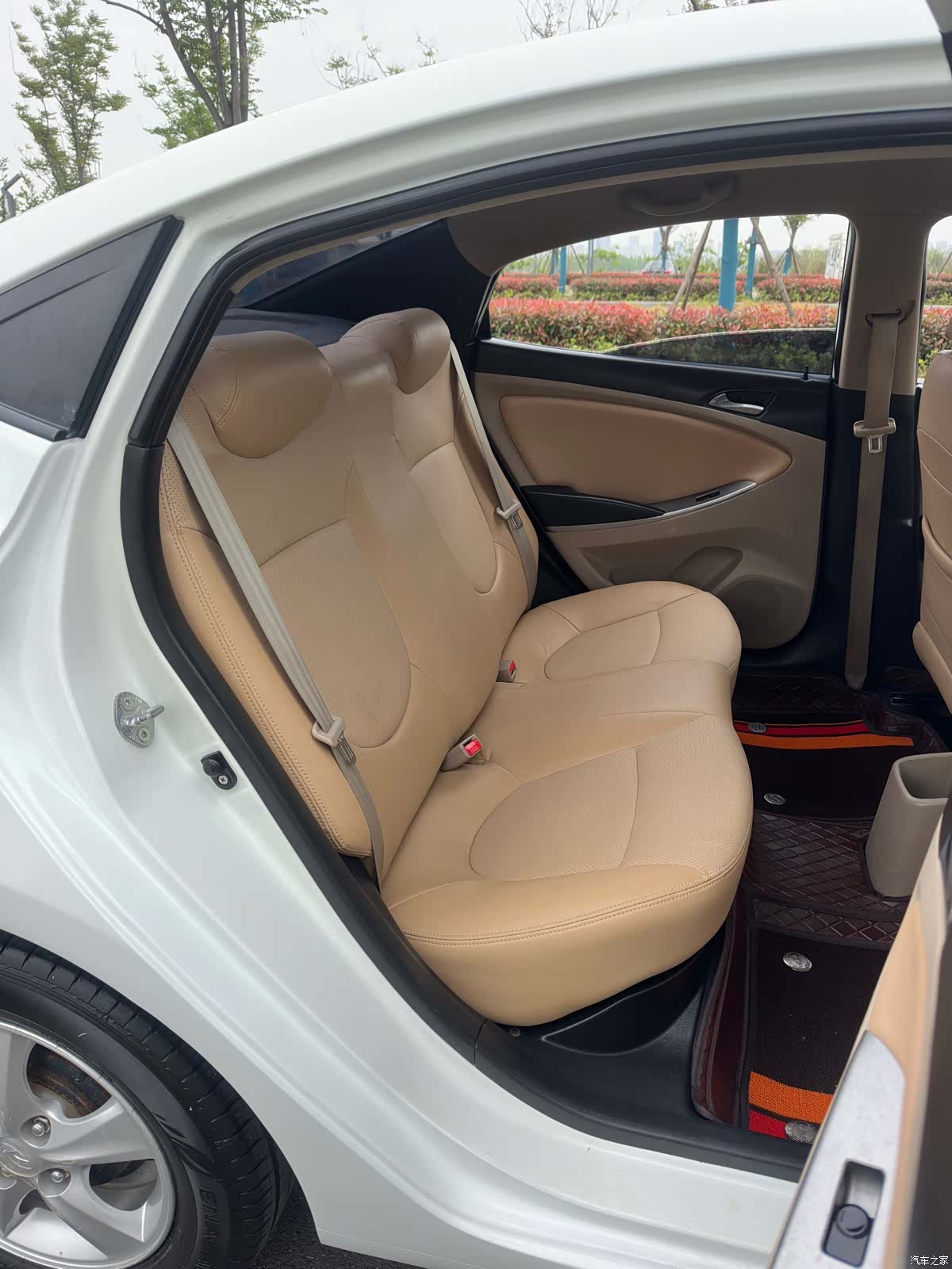 Hyundai GLS, 2014 11