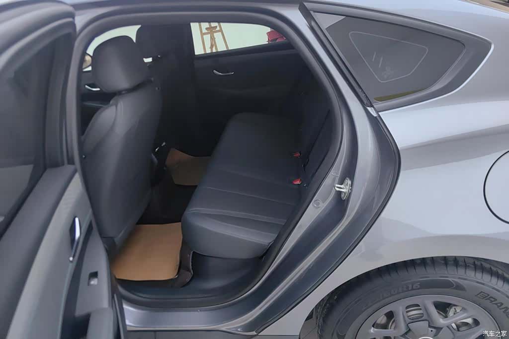 BYD Qin, 2025 11