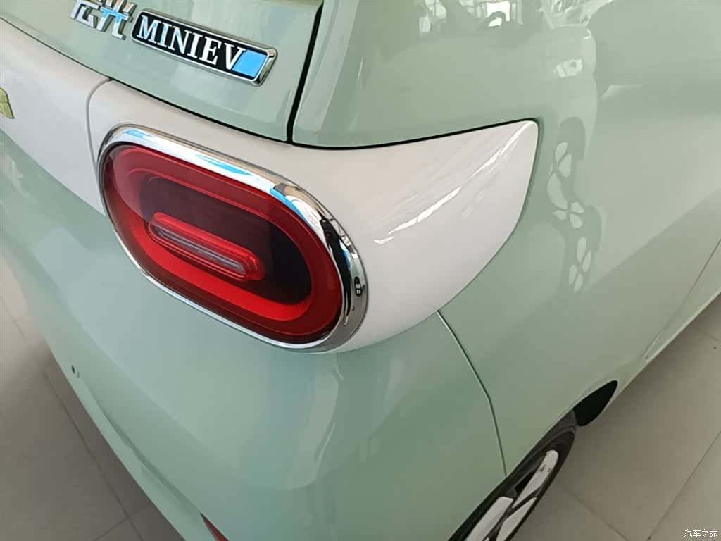 Wuling MINIEV, 2024 8