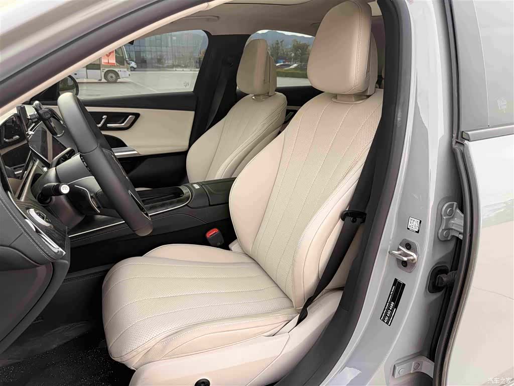 Mercedes-Benz E-Class, 2026 все фото