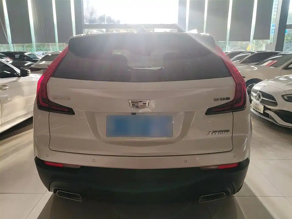 Cadillac XT4