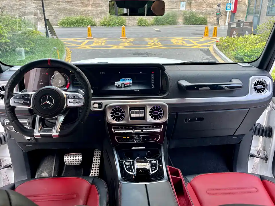 Mercedes-Benz G-class