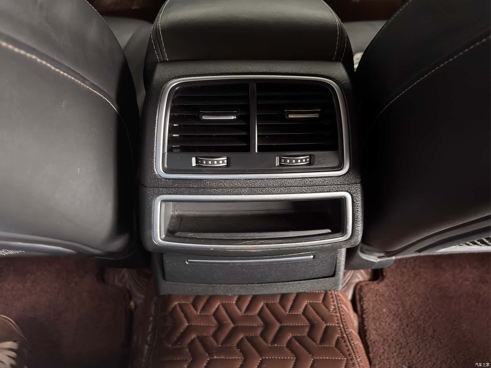 Audi A6L, 2018 15