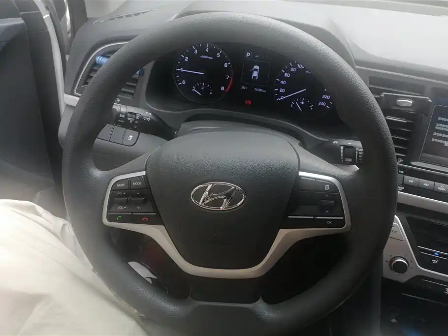 Hyundai Lead