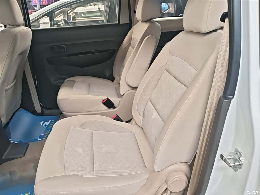 Wuling Hongguang, 2016 17