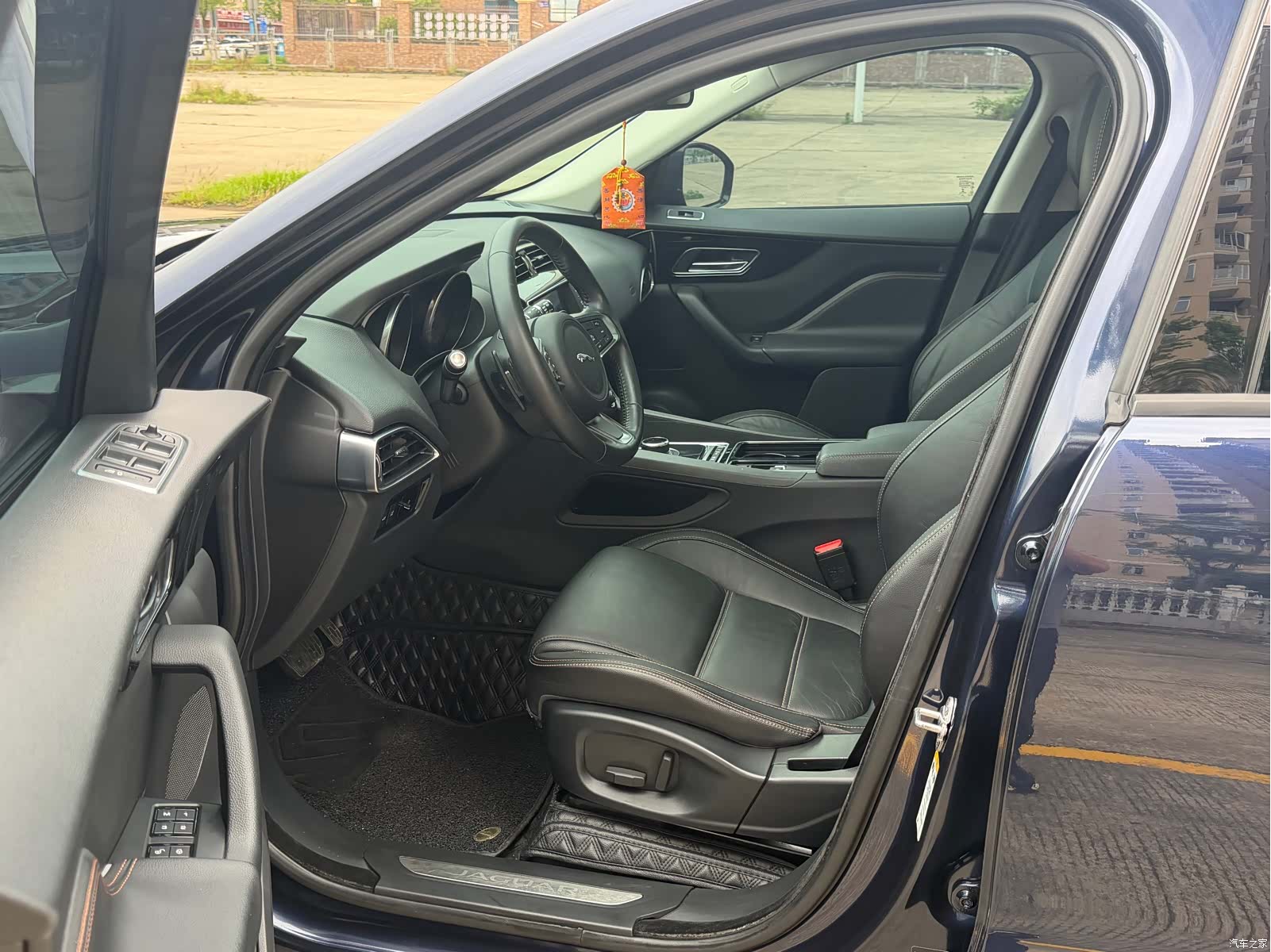 Jaguar F-PACE, 2018 11