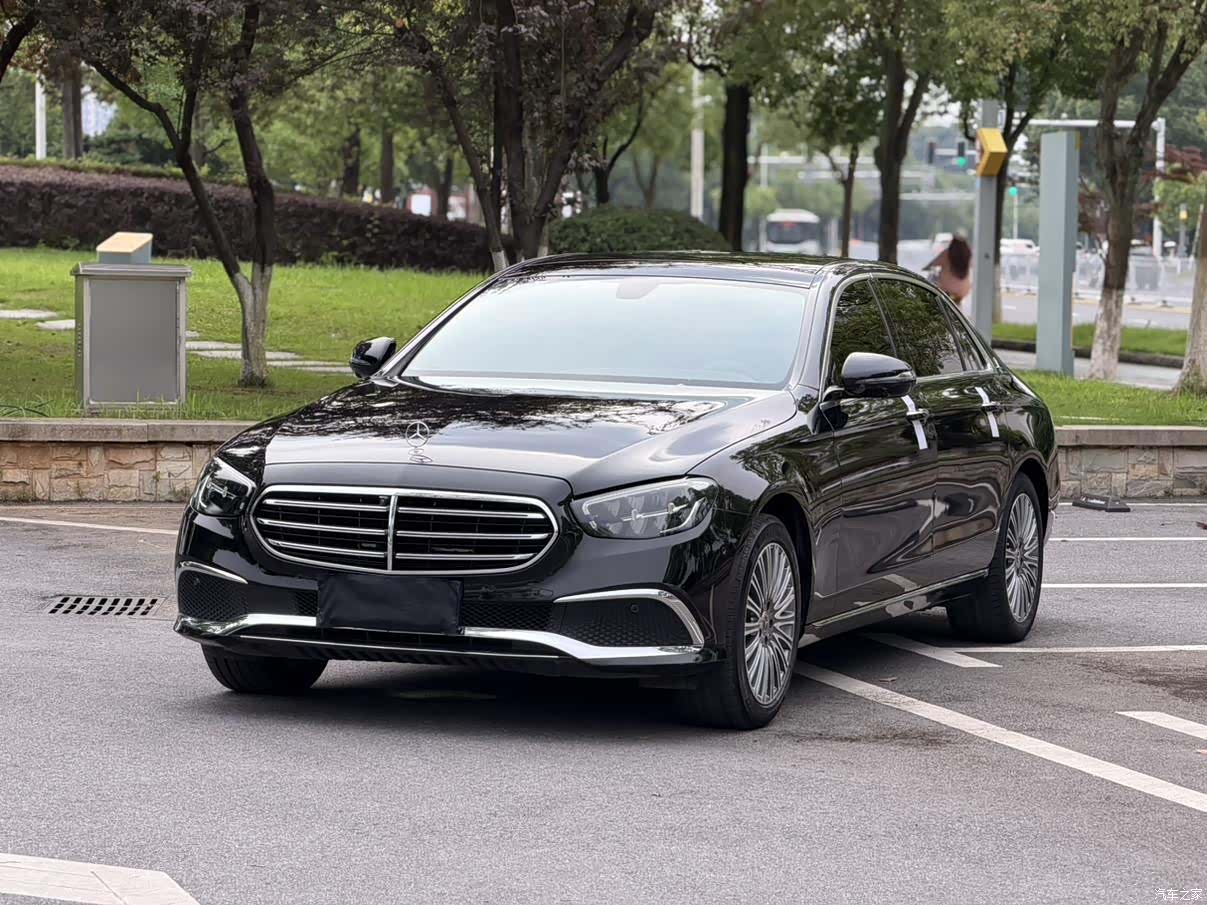 Mercedes-Benz E-Class, 2022 4