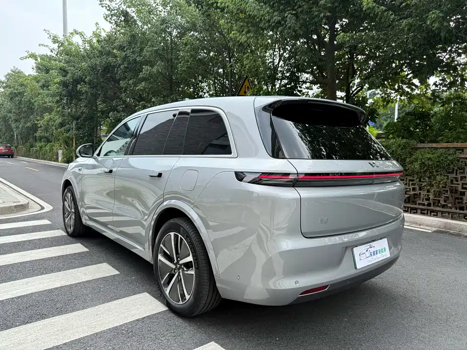 Li Auto Ideal L8