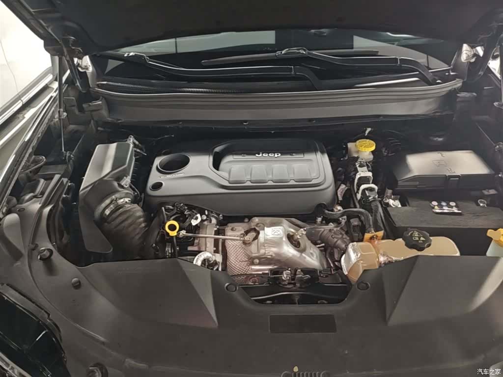 Jeep Cherokee, 2019 20
