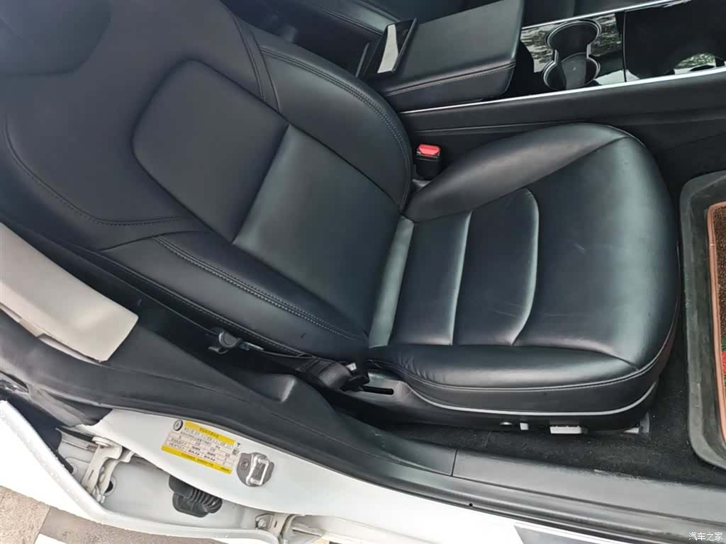 Tesla Model 3, 2019 25