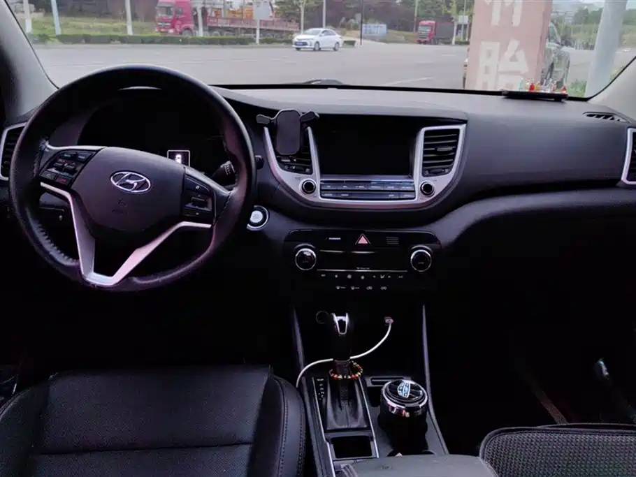 Hyundai Tucson