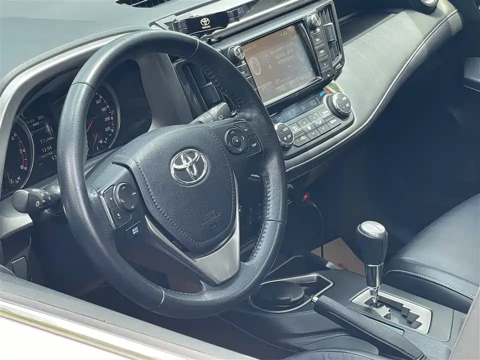 Toyota RAV4 Rongfang