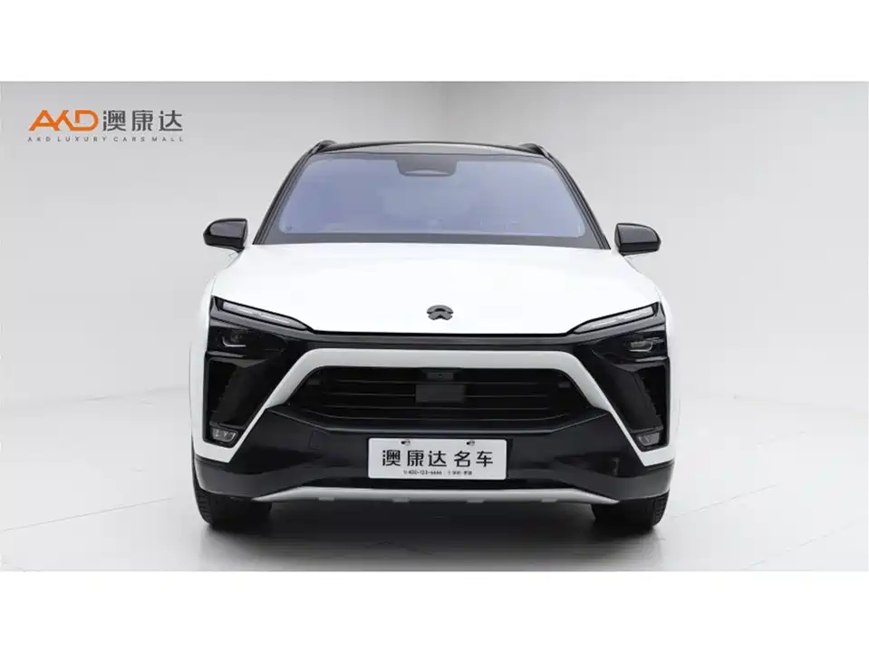 NIO ES8