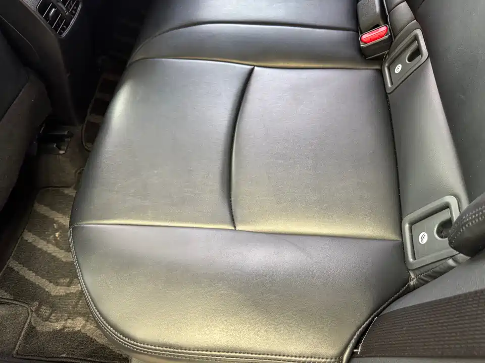 Toyota Corolla Sharp amplifier