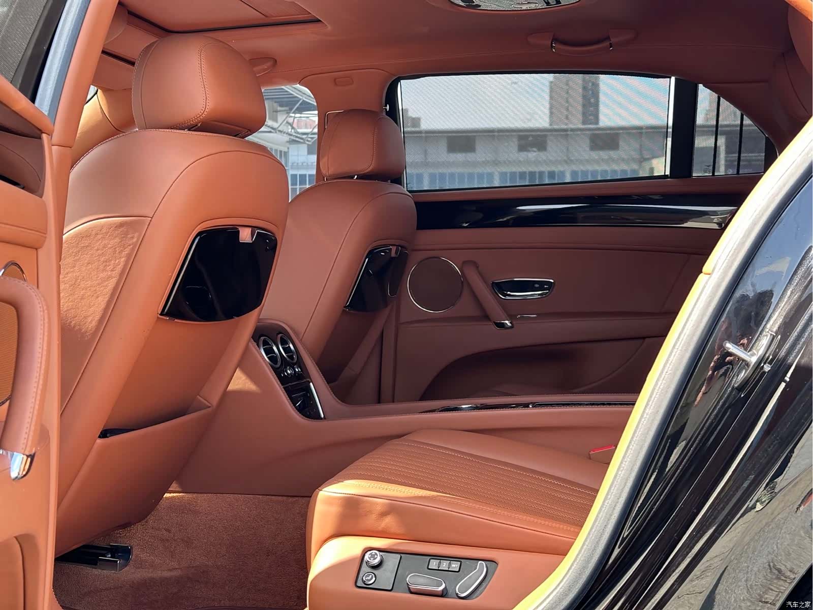 Bentley Flying Spur, 2019 7