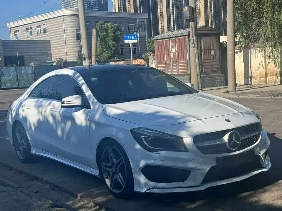 Mercedes-Benz CLA