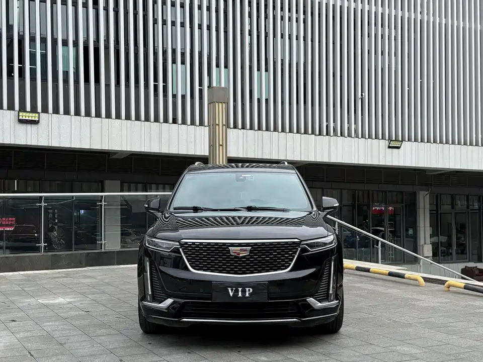 Cadillac XT6