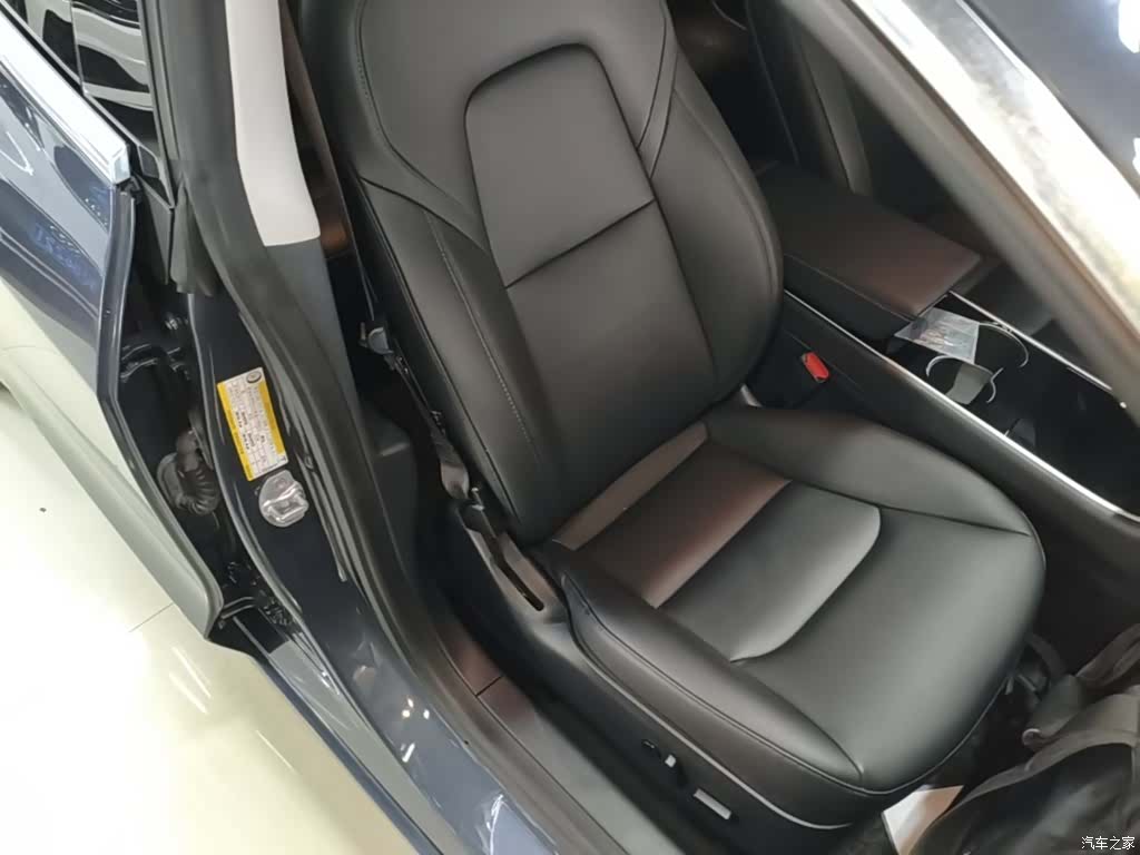 Tesla Model 3, 2020 25
