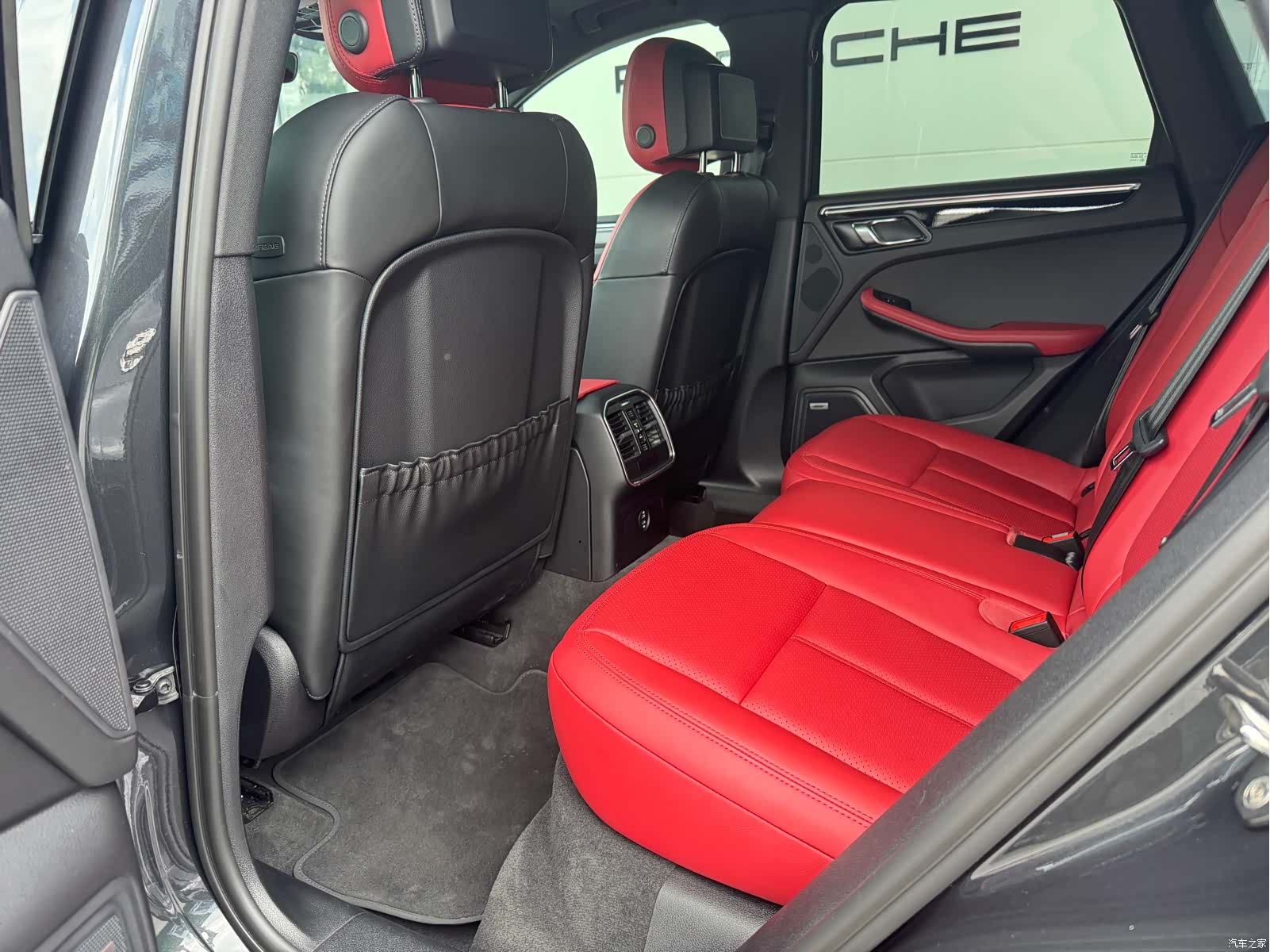Porsche Macan, 2021 12