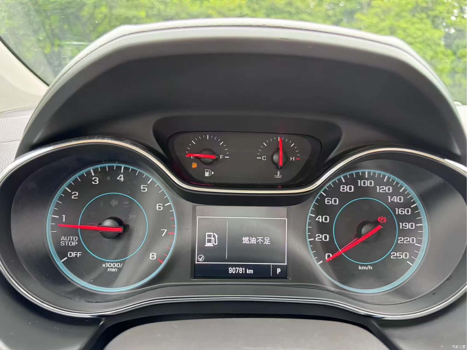 Chevrolet 320, 2018 4