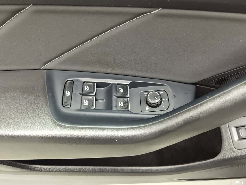 Volkswagen CC, 2021 9