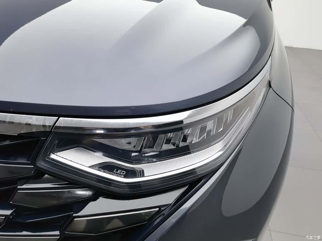 Hyundai Custo, 2022 7