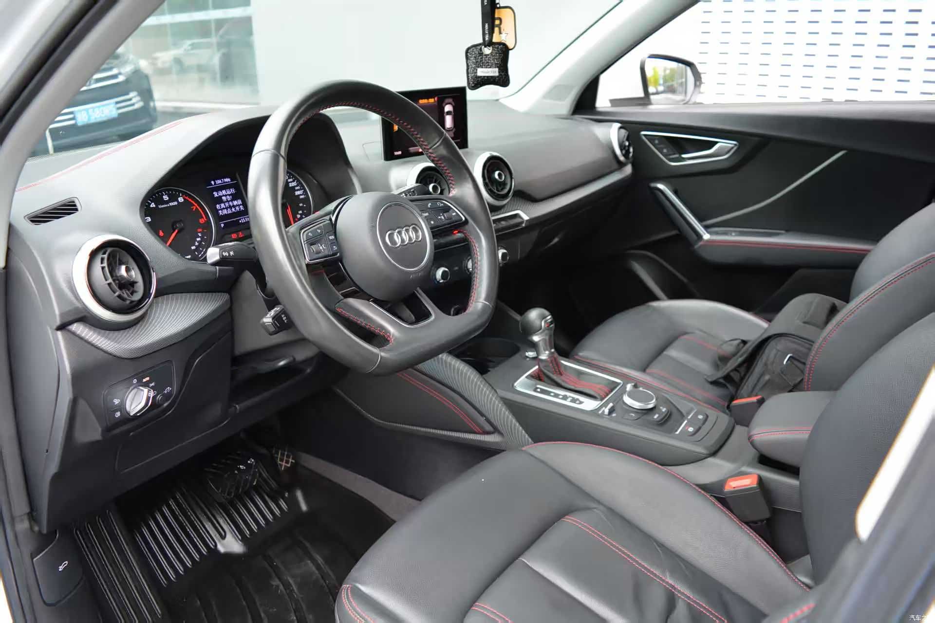 Audi Q2L, 2022 7