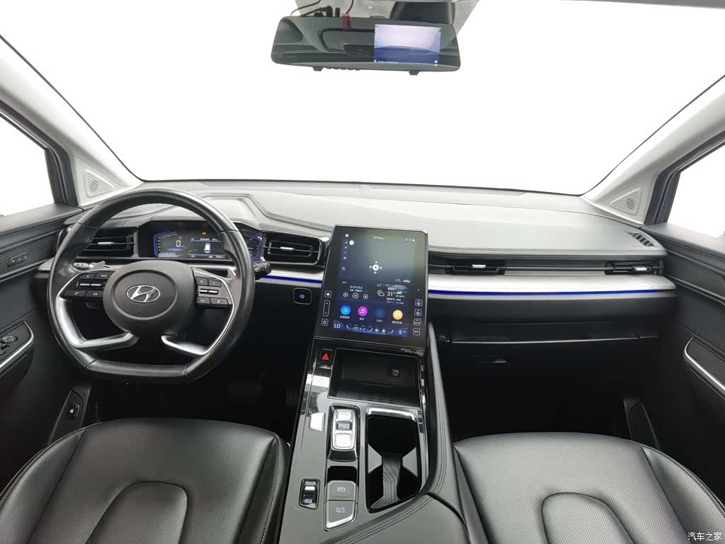 Hyundai Custo, 2022 все фото