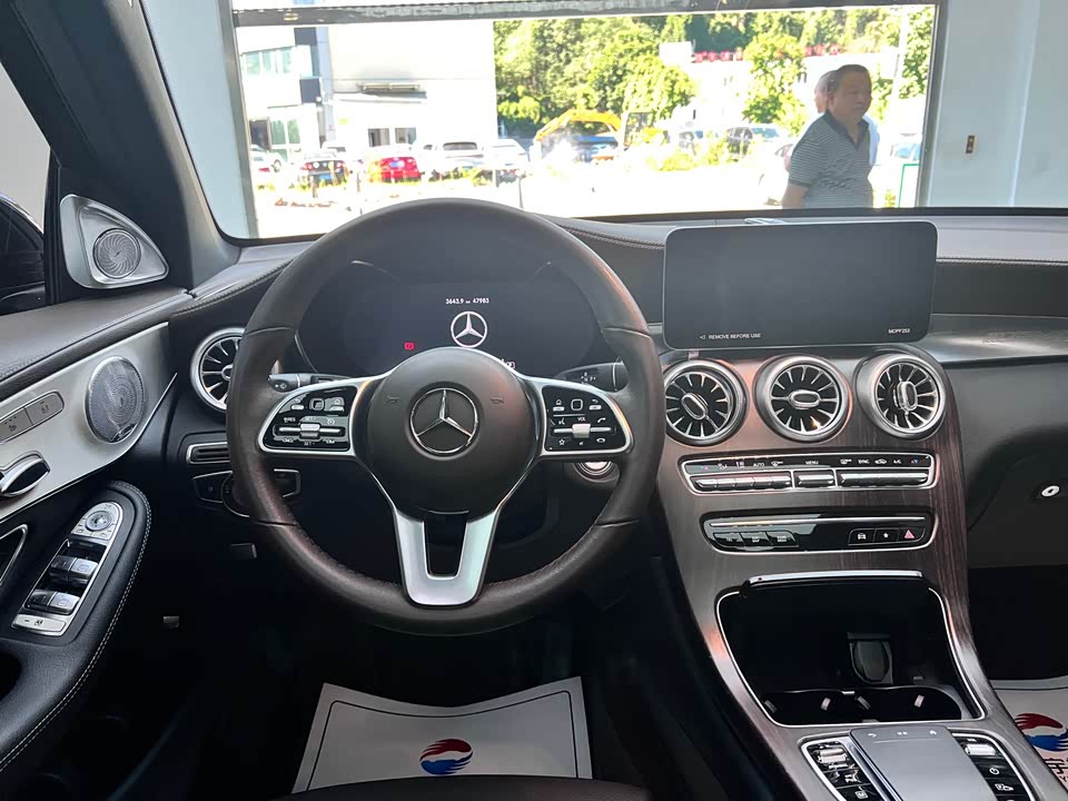 Mercedes-Benz GLC Mercedes-Benz GLC