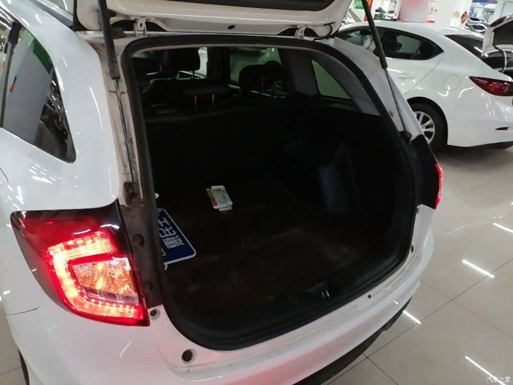 Honda Jade, 2015 19